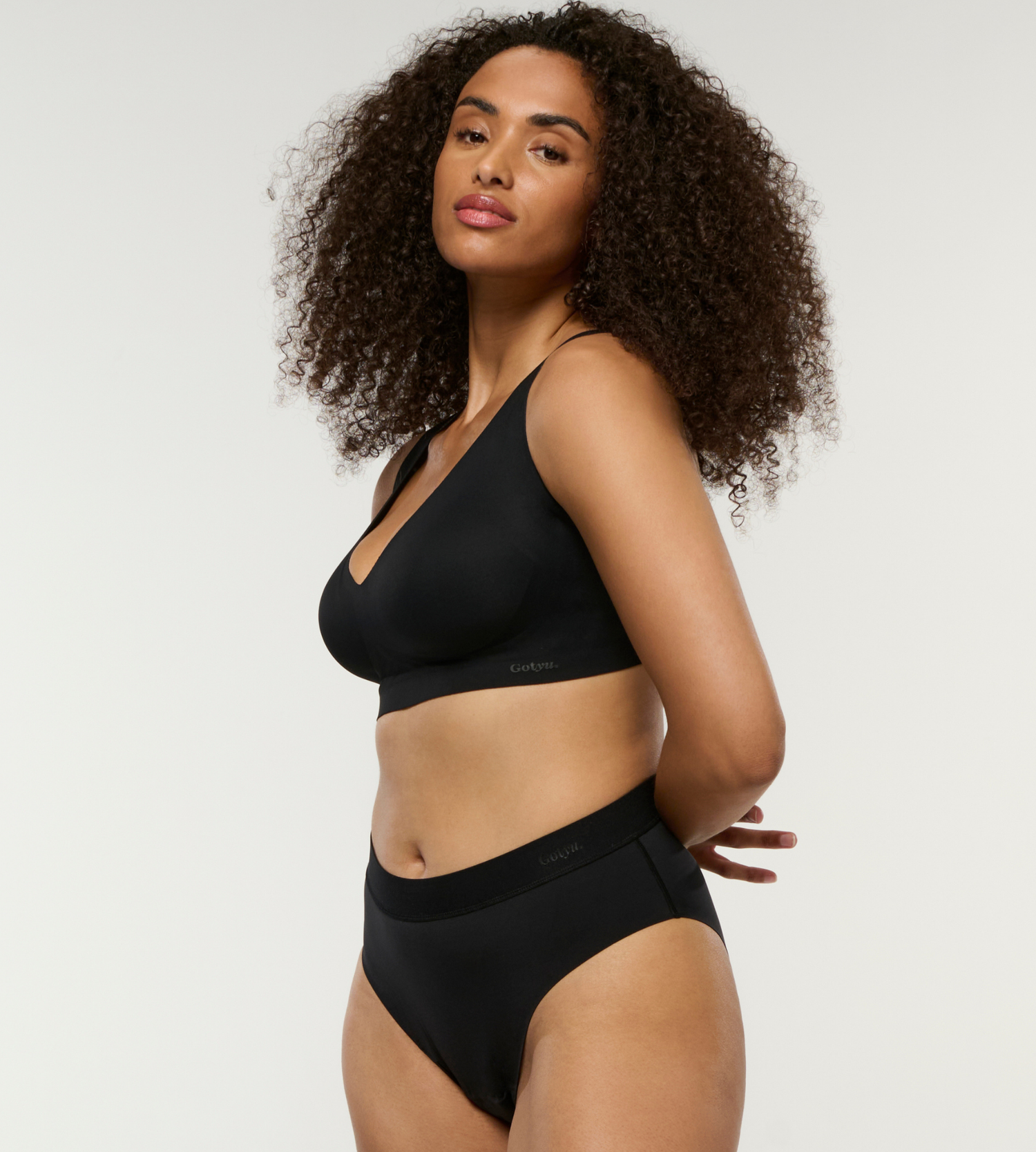 Every-day V-plunge Bralette Cleo